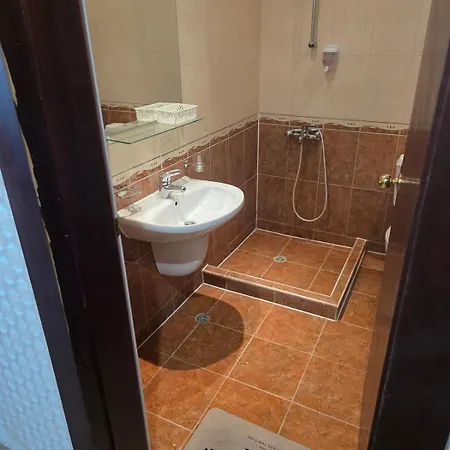 Апартаменты Miramar Palace *