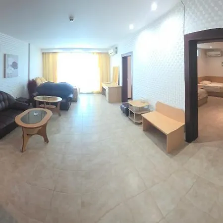 Miramar Palace * סאני ביץ'